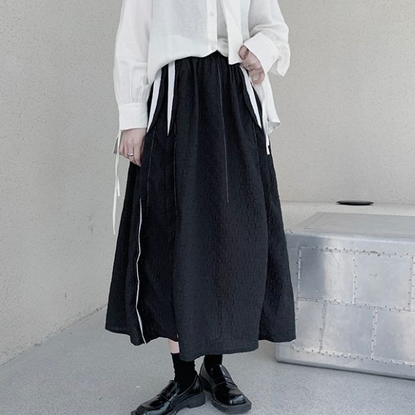 エンボスデザインAラインスカート WMD8115 - WAMODA