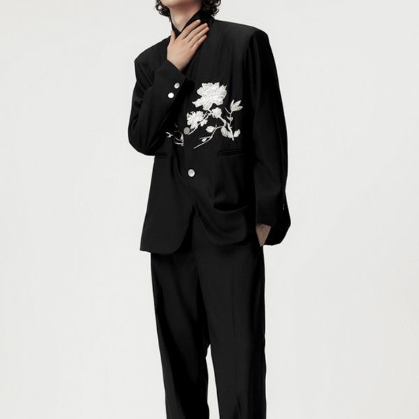 【KOTAE】フロント刺繍デザイン2WAY襟スーツジャケット WMD24001 - WAMODA