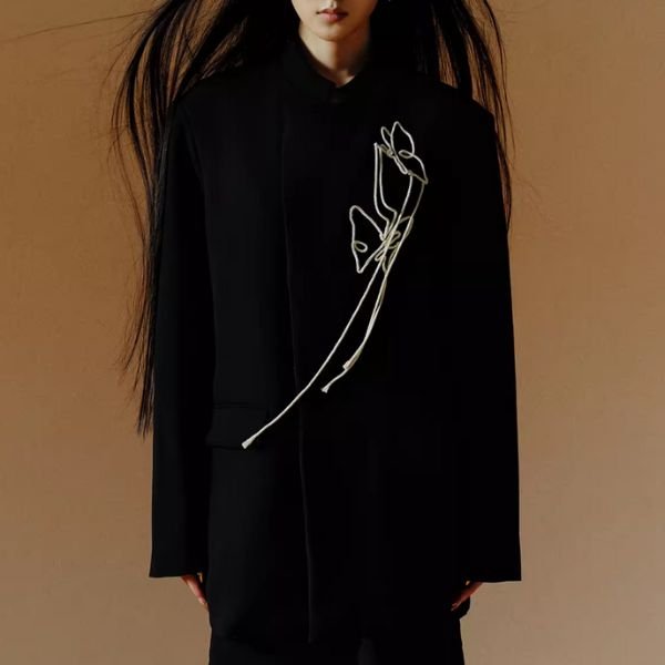 【LOUMUTAKU】バタフライロープ刺繡スタンドカラースリムジャケット WMD72001 - WAMODA
