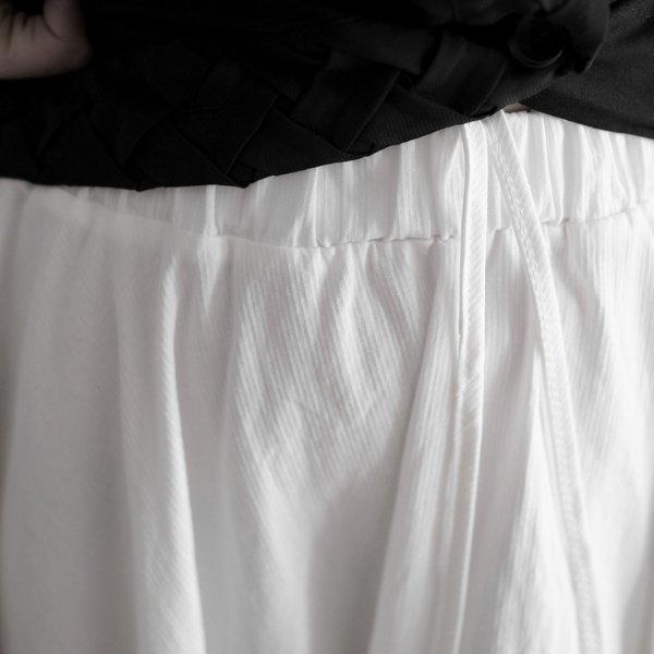 ホワイトメッシュパッチデザインギャザーフレアスカート WMD20072 - WAMODA