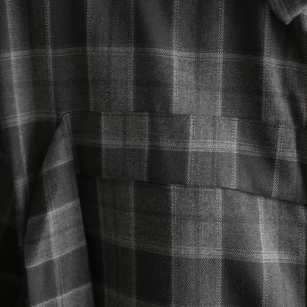 フロントストラップ付きダークグレーチェックシャツ WMD20123 - WAMODA