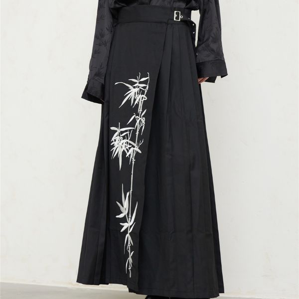 バンブーリーフ刺繍サイドプリーツロングスカート WMD3305 - WAMODA